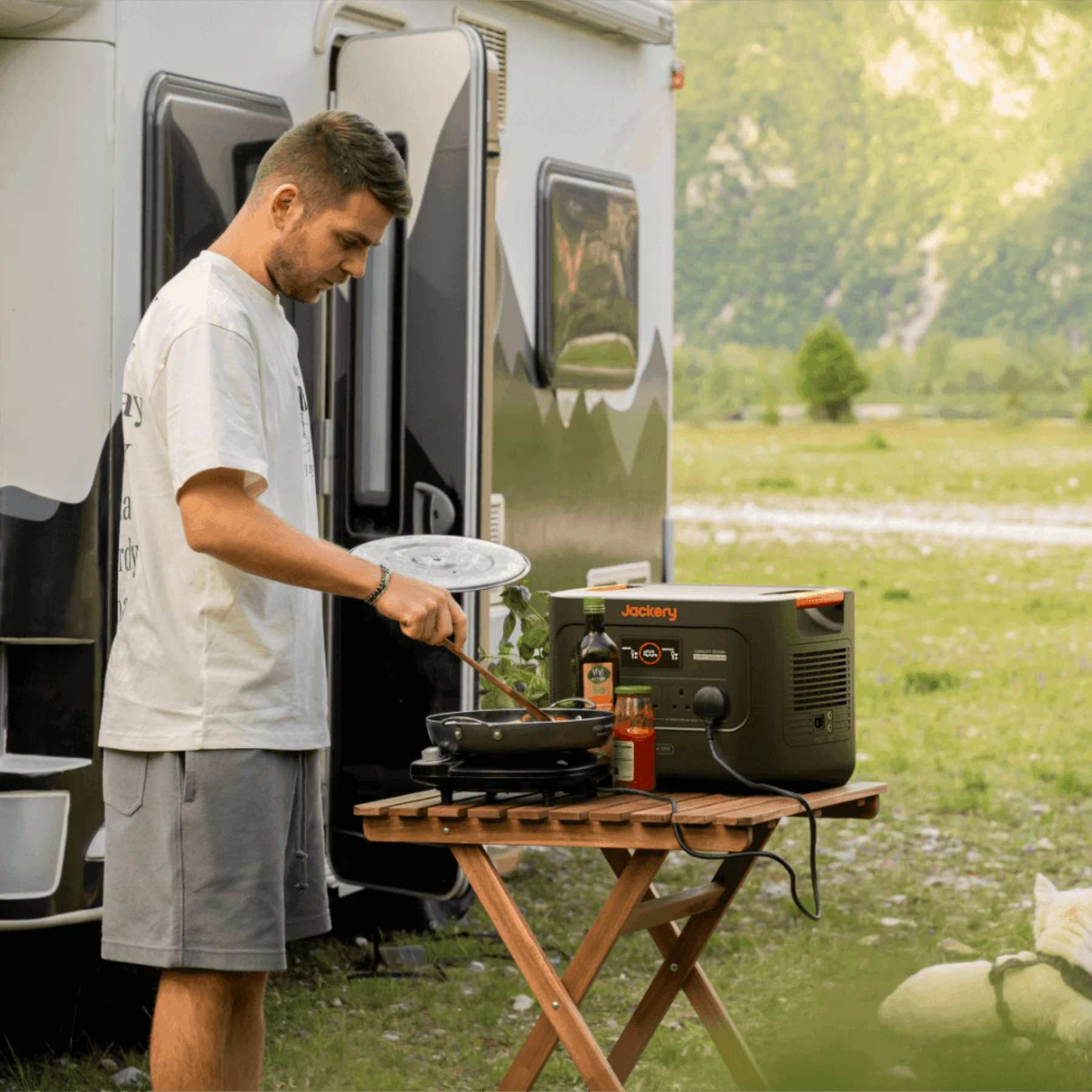 Jackery Solar Generator 3000 v2 - Image 6